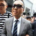 甄子丹滚出娱乐圈,从“滚出娱乐圈”到争议不断的演艺生涯